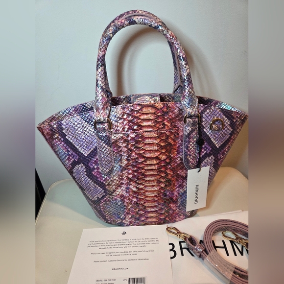 NWT Brahmin Jenny Dewberry Ametrine Snakeskin Dustbag Purple Pink Iridescent - Picture 2 of 6